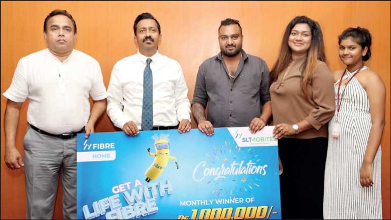 SLT-Mobitel Awards Rs. 1m to Fibre Elite Winner